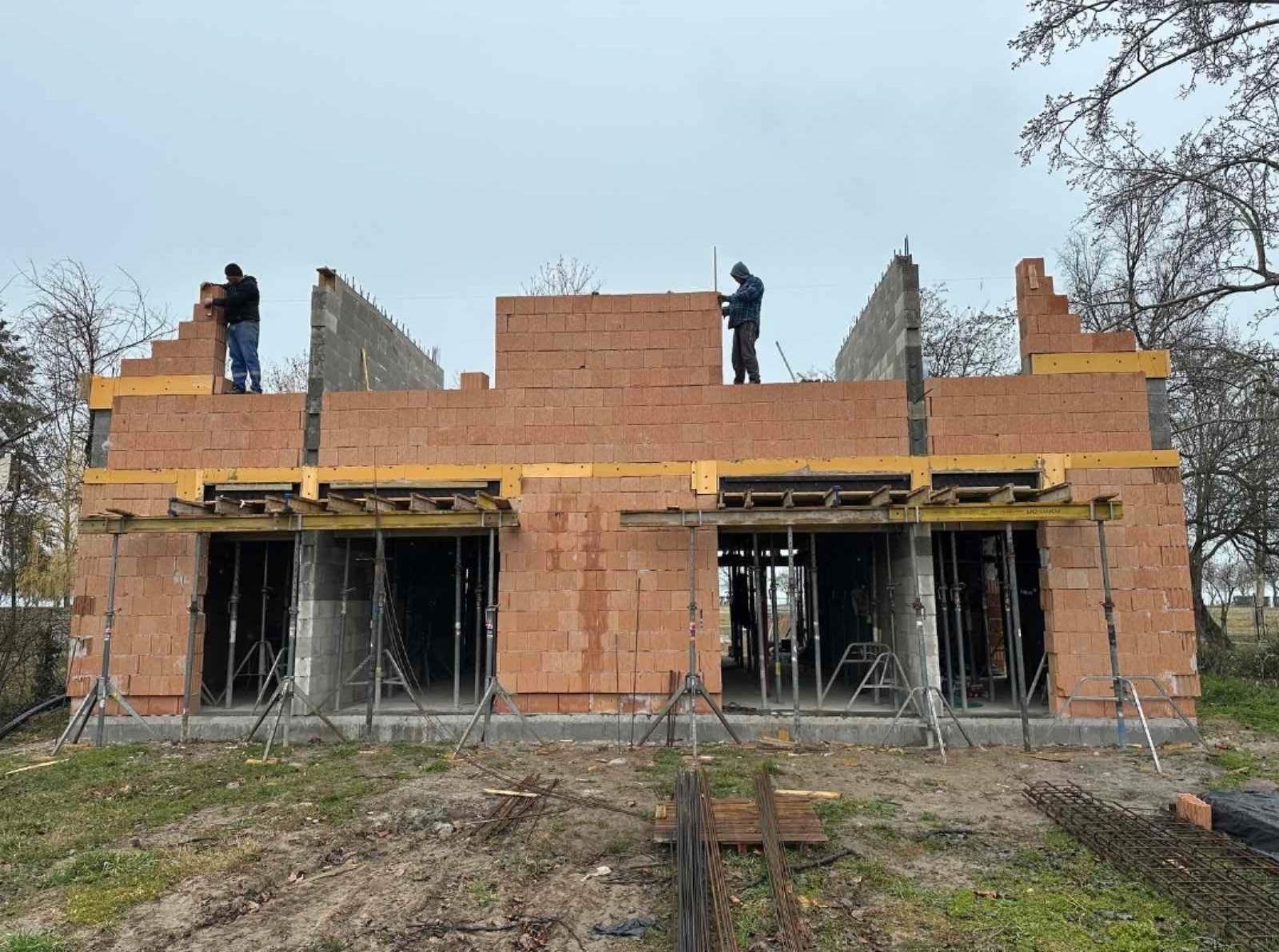 - Kulcsrakész házad