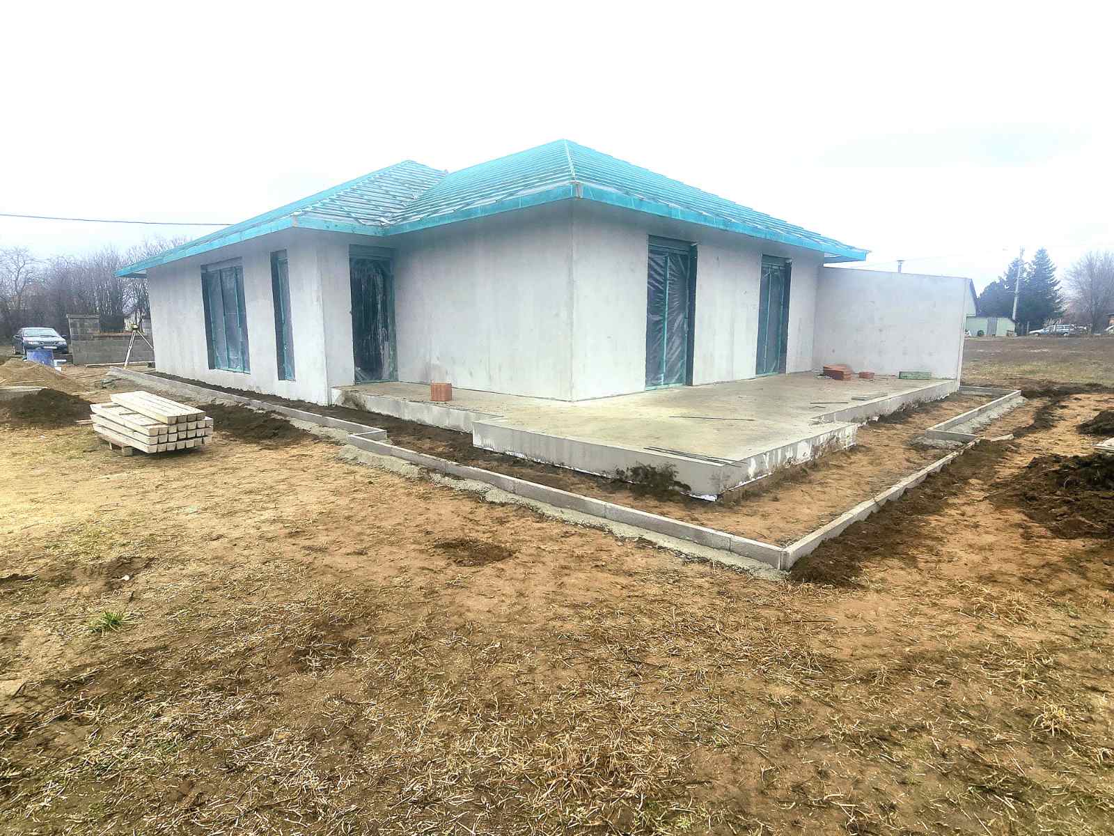 - Kulcsrakész házad