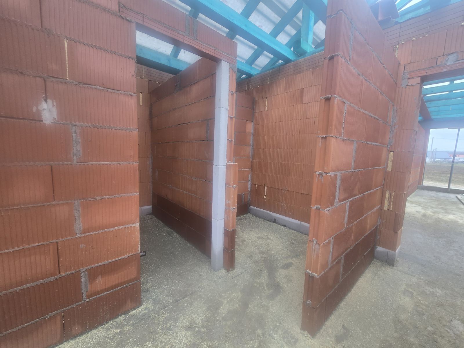 - Kulcsrakész házad