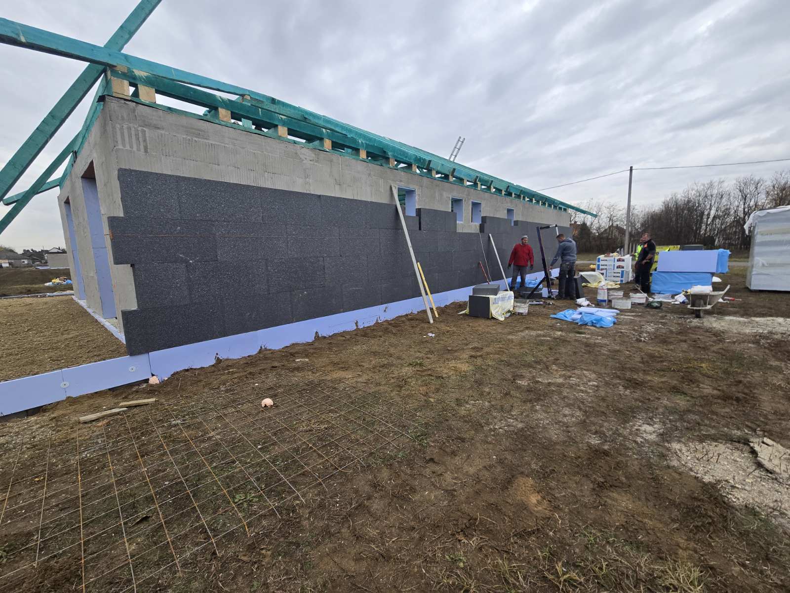 - Kulcsrakész házad