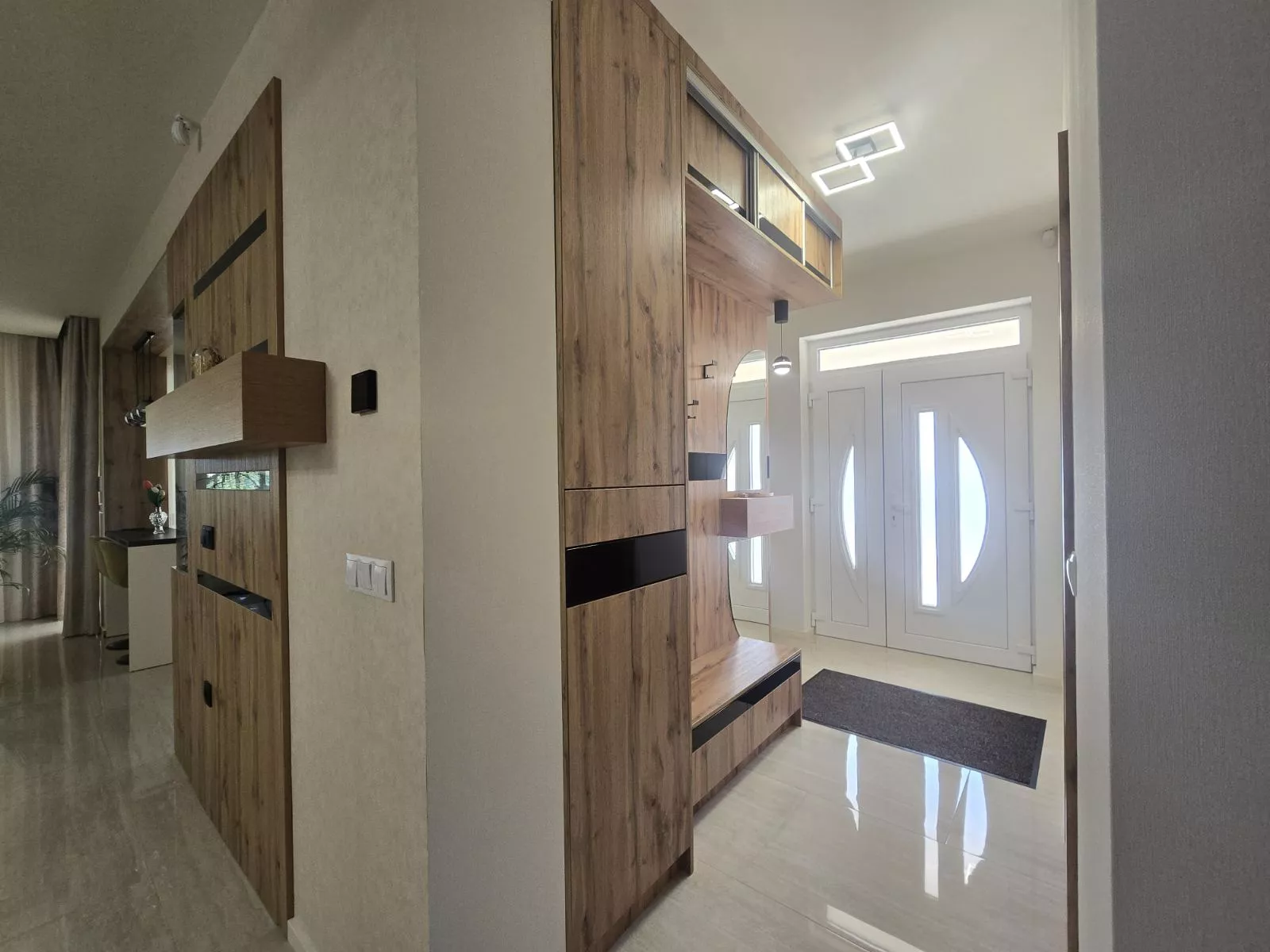 - Kulcsrakész házad