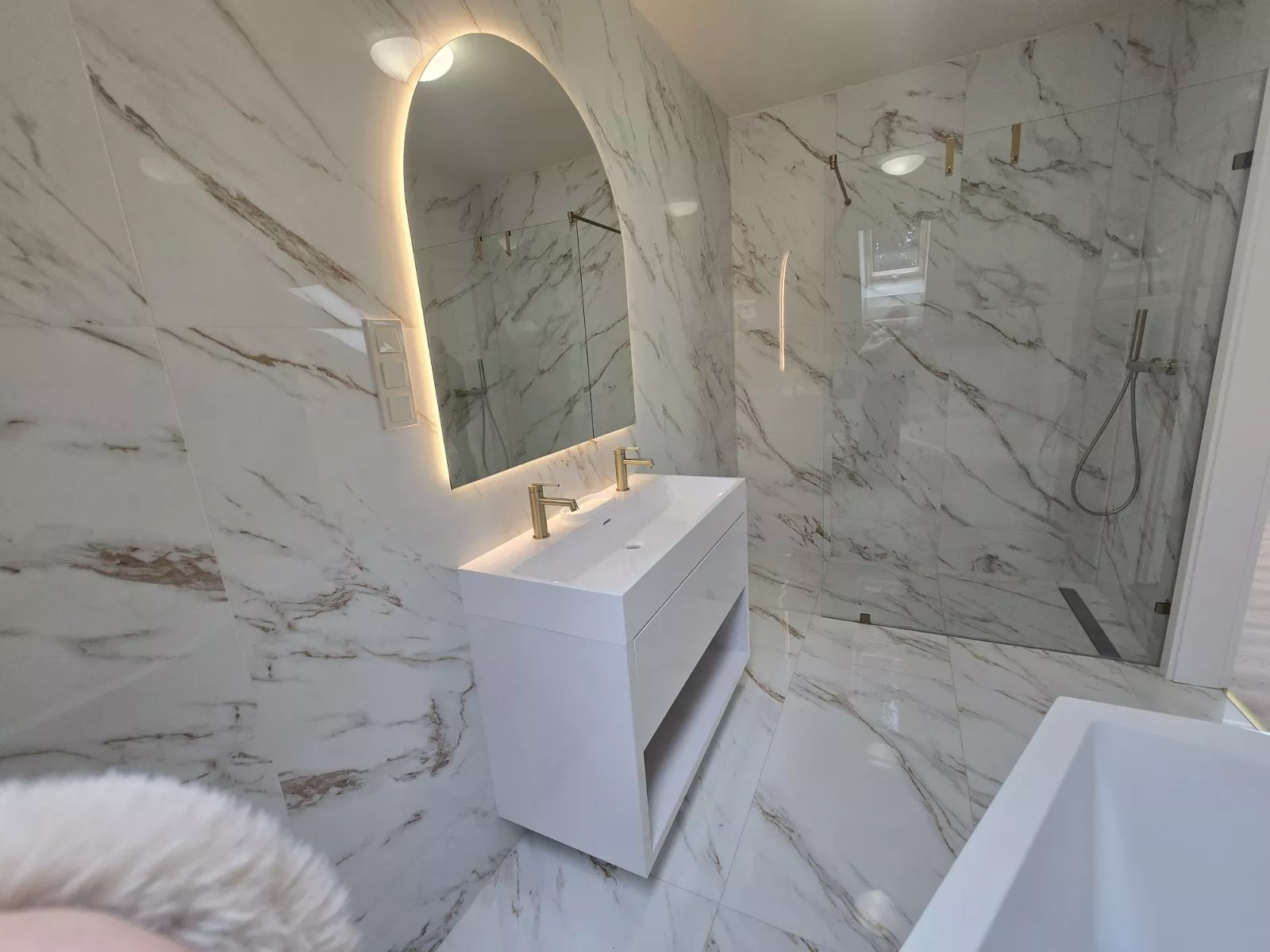 - Kulcsrakész házad