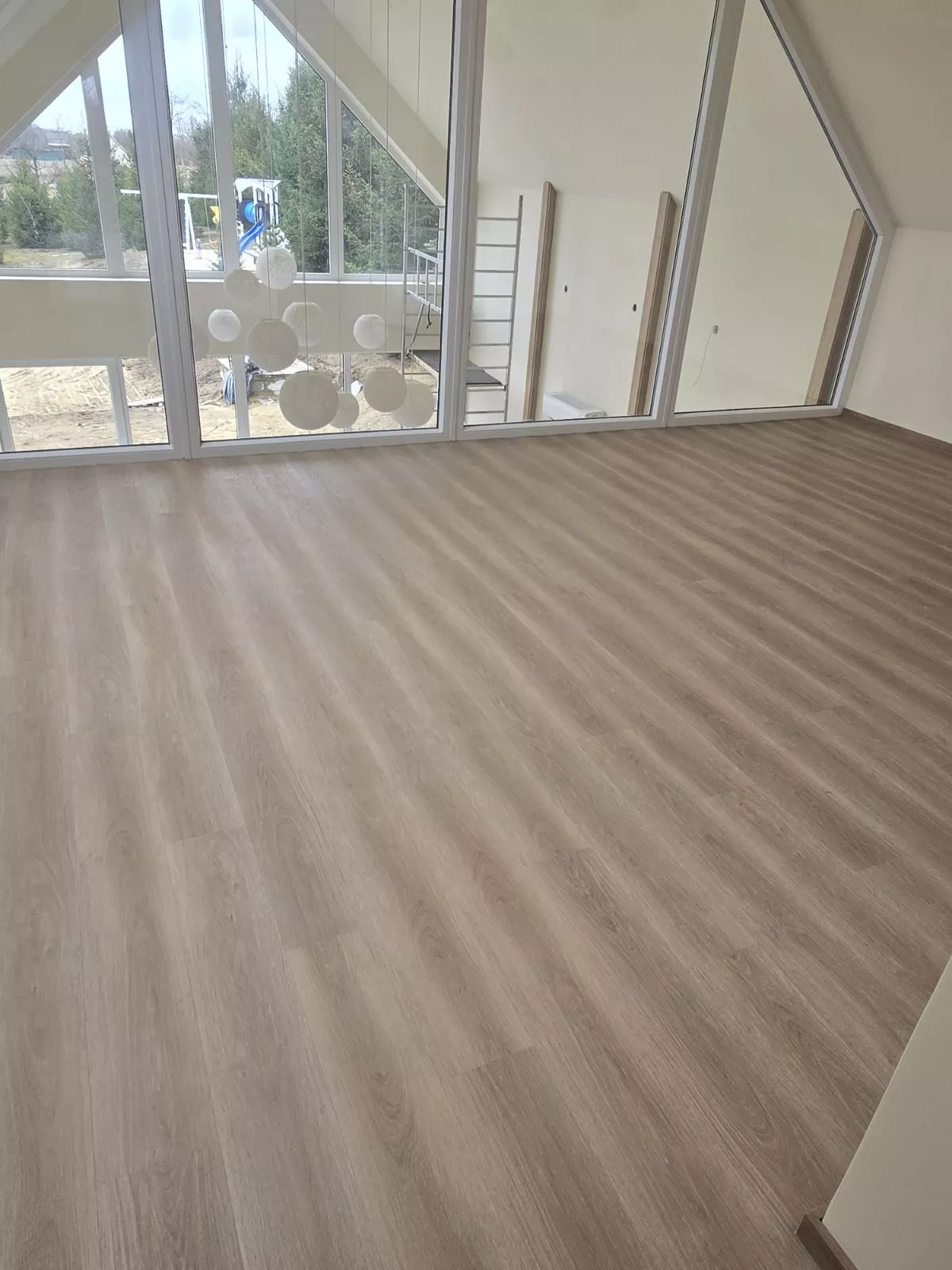 - Kulcsrakész házad