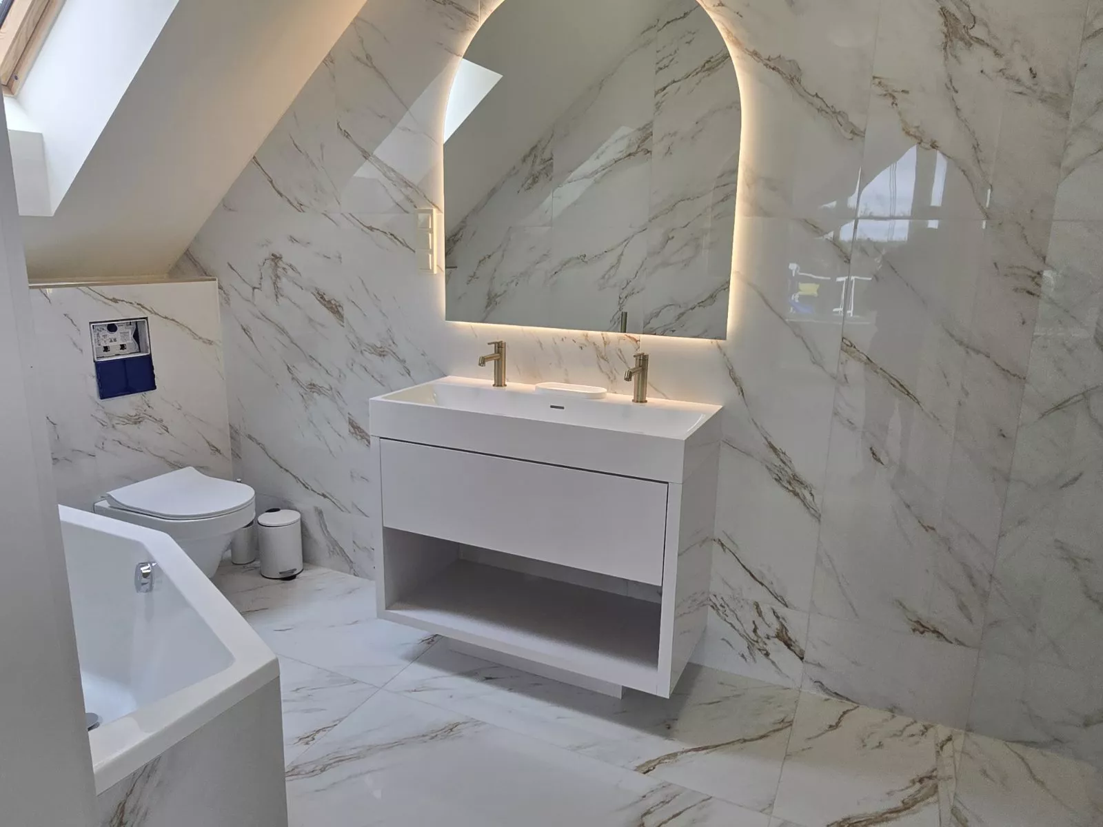 - Kulcsrakész házad