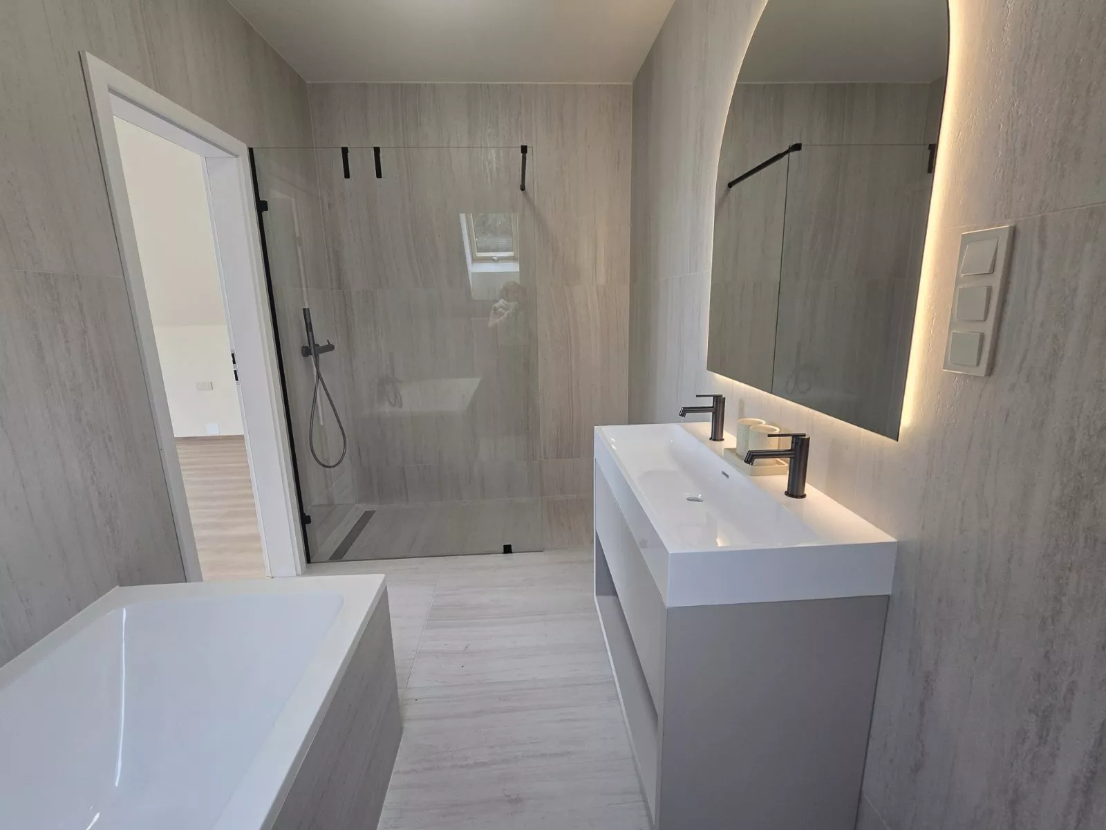 - Kulcsrakész házad