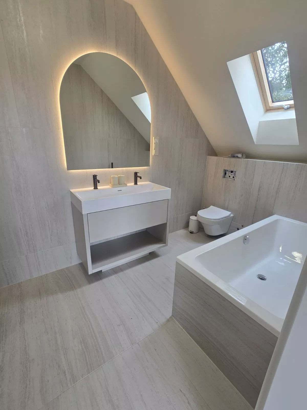 - Kulcsrakész házad