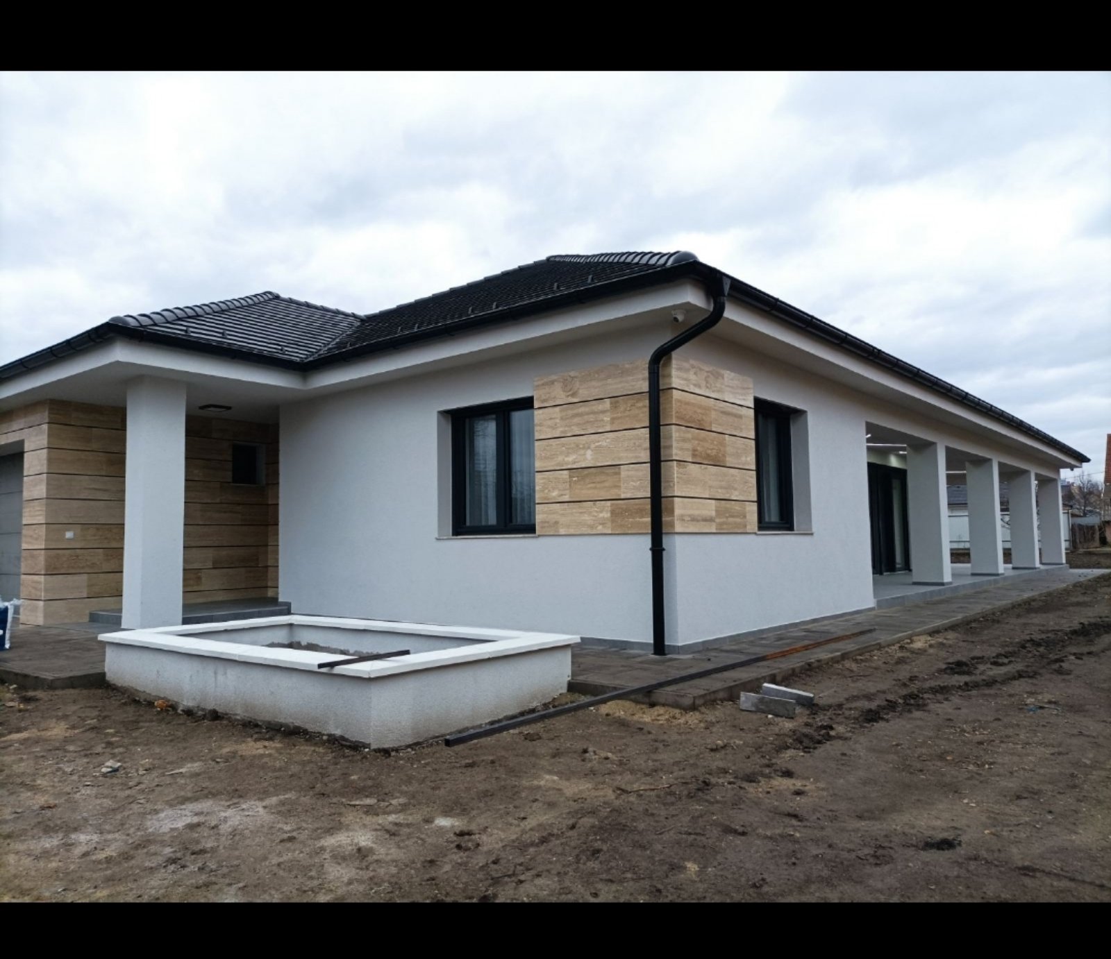 - Kulcsrakész házad