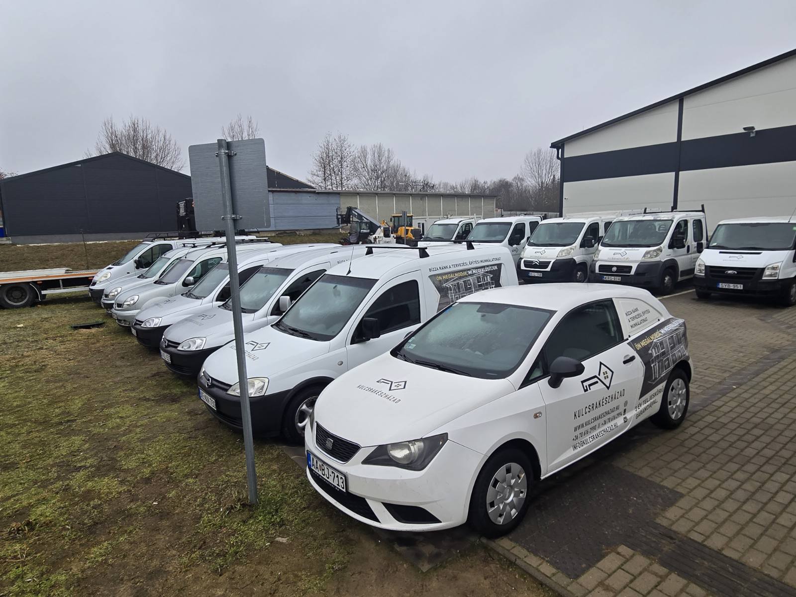 - Kulcsrakész házad